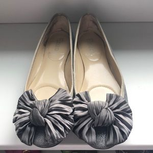 Enzo Angiolini silver Ballet flat with gray bow